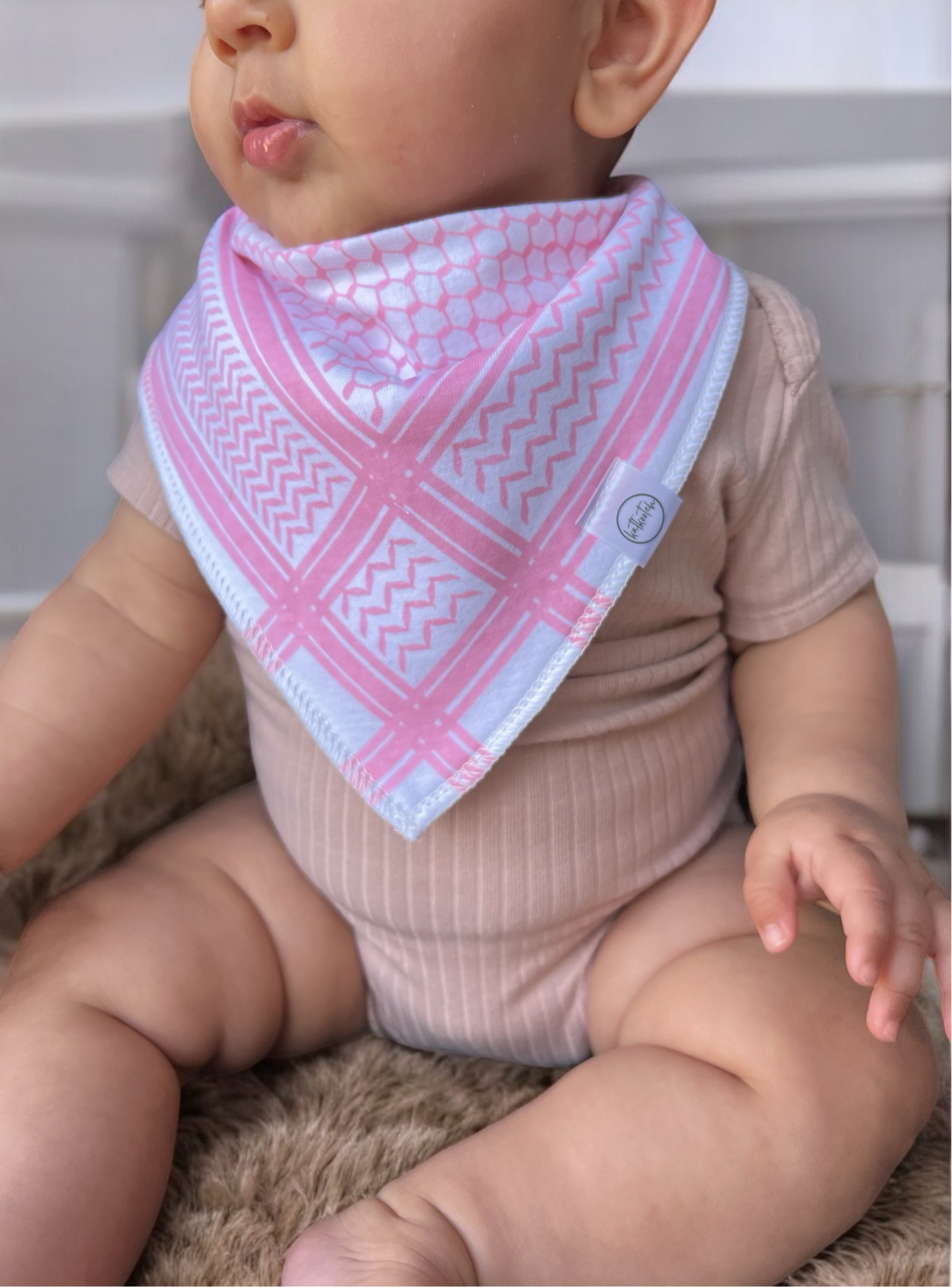 Keffiyeh Bib Pink