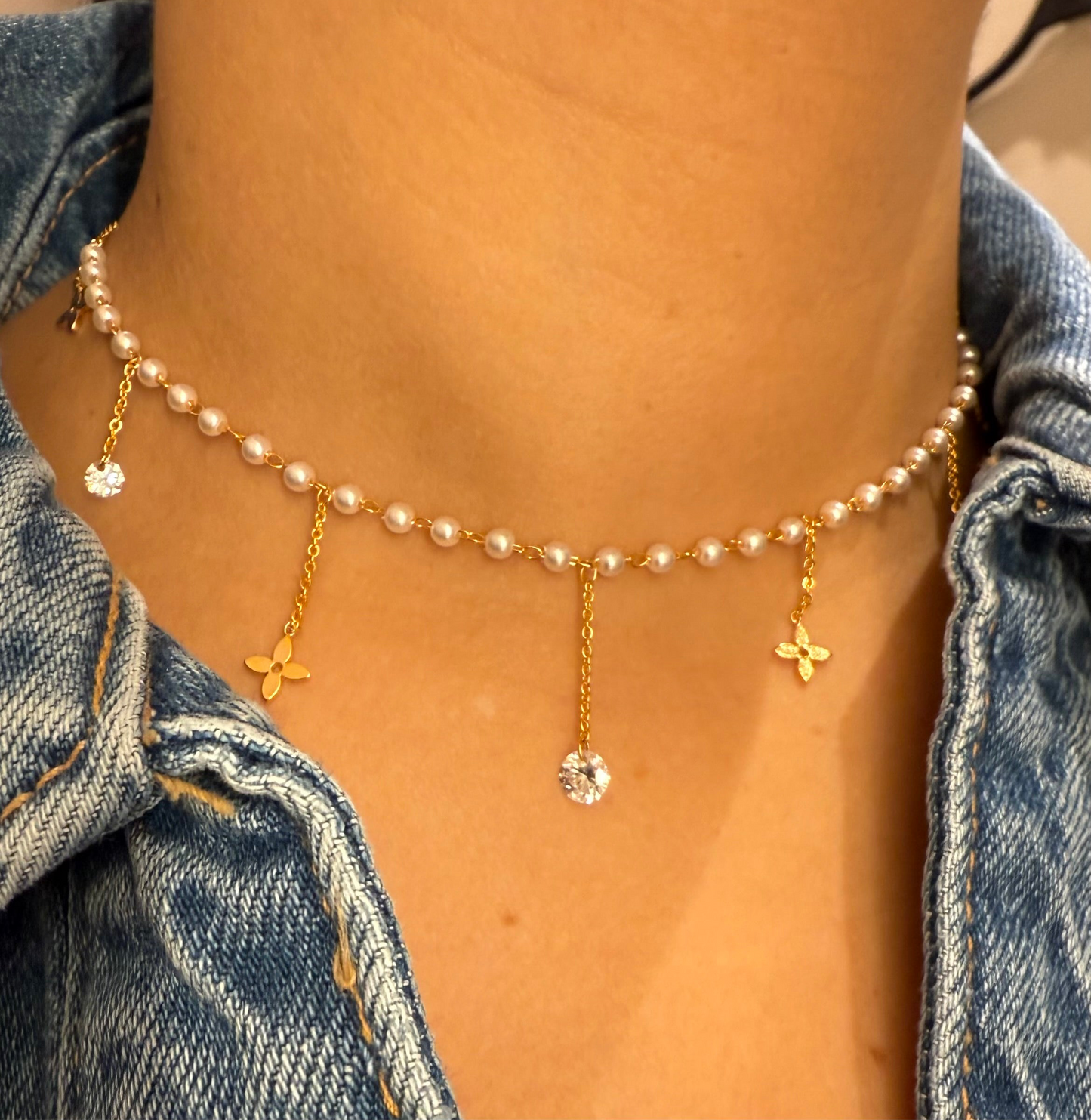 Pearl & Gold Charm Choker – Adjustable 16" Crystal Drop Necklace